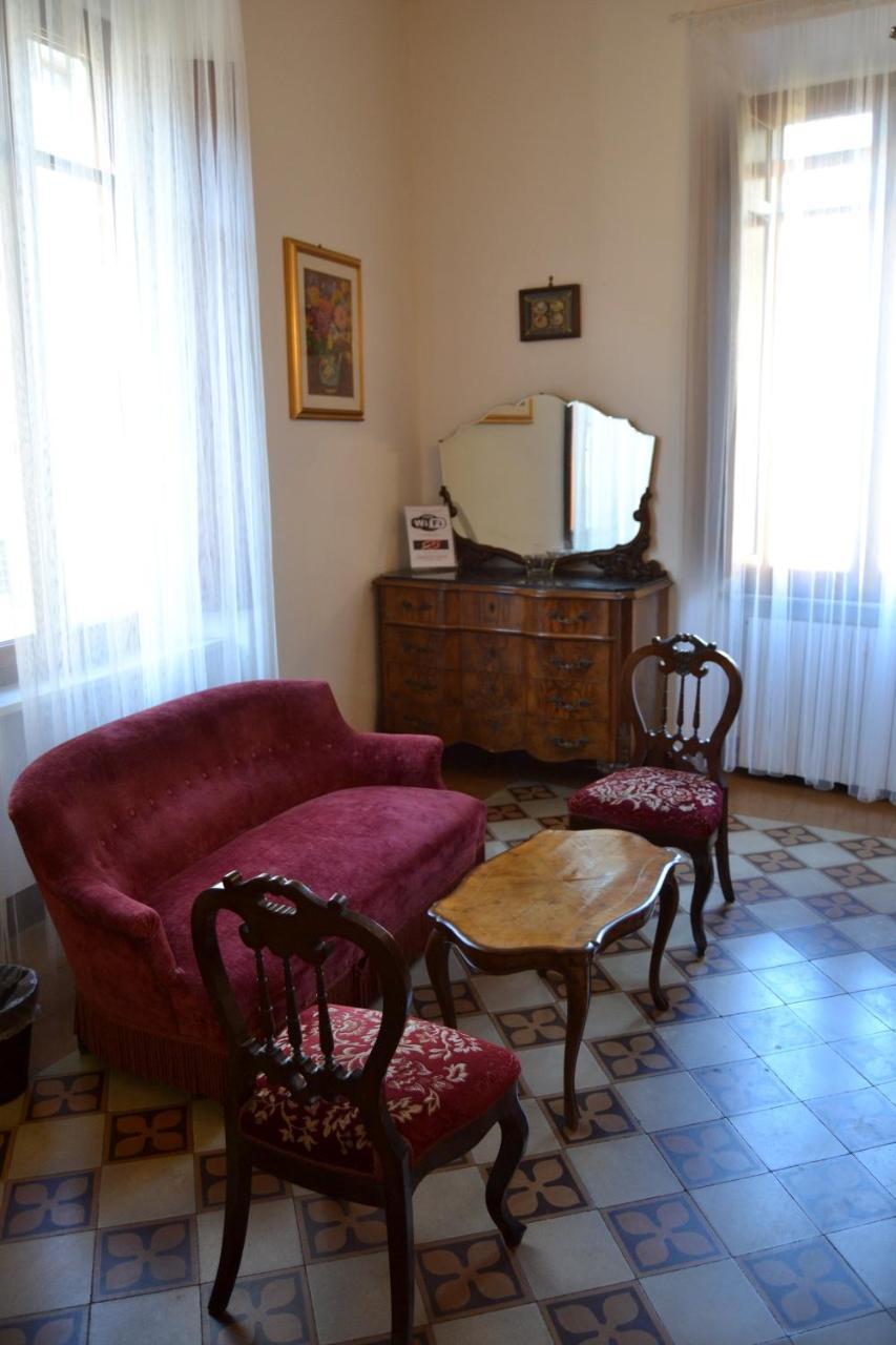 Hotel Time Out Piza Zewnętrze zdjęcie